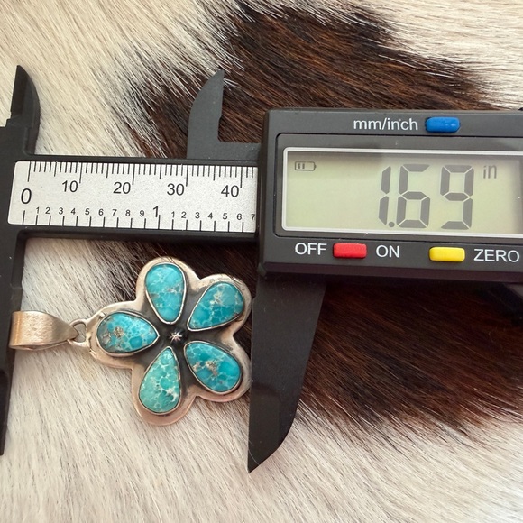 ❤️ White Water Turquoise Sterling Navajo Style 5 Stone Cluster STATEMENT Pendant - Picture 11 of 13